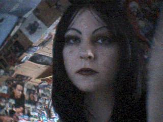 nicki
this is me in my annoying punky brothers room!
x
