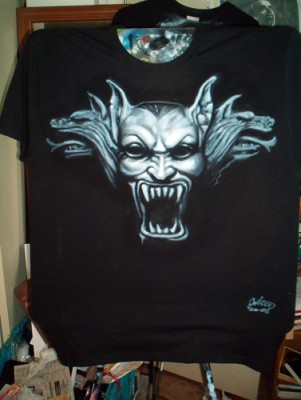 Dracula Logo
airbrush t-shirt

[url]http://www.darkairbrush.tk[/url]
